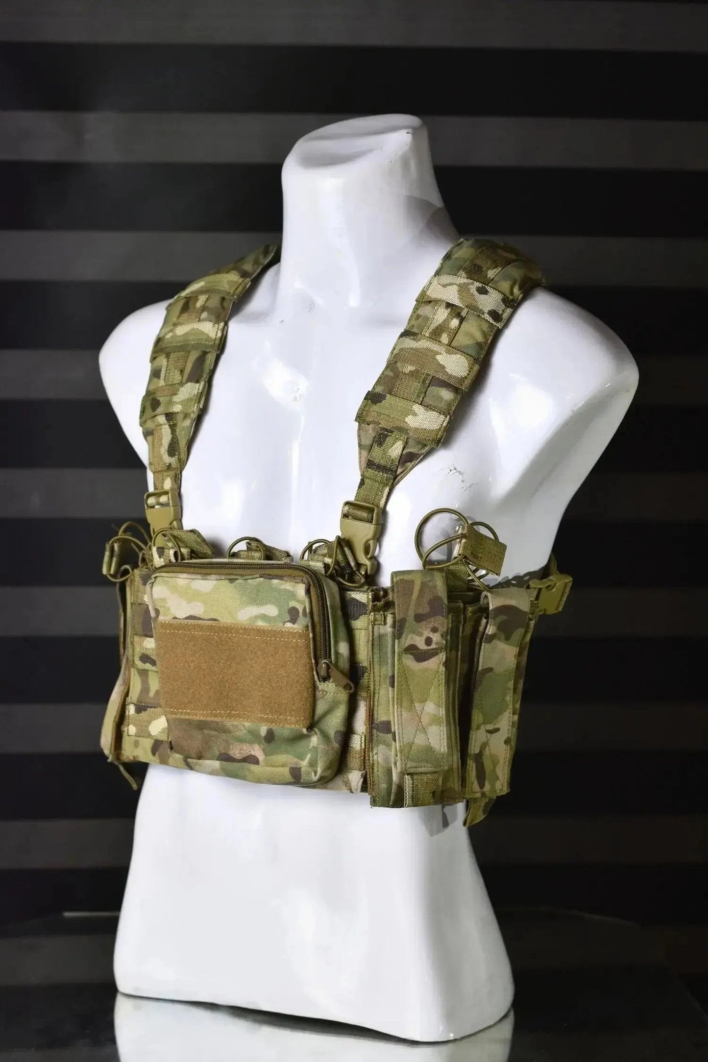 15x Raider Chest Rig - Tactical Load Bearing Platform | Specter Defense EU | Free Shipping - specter defense