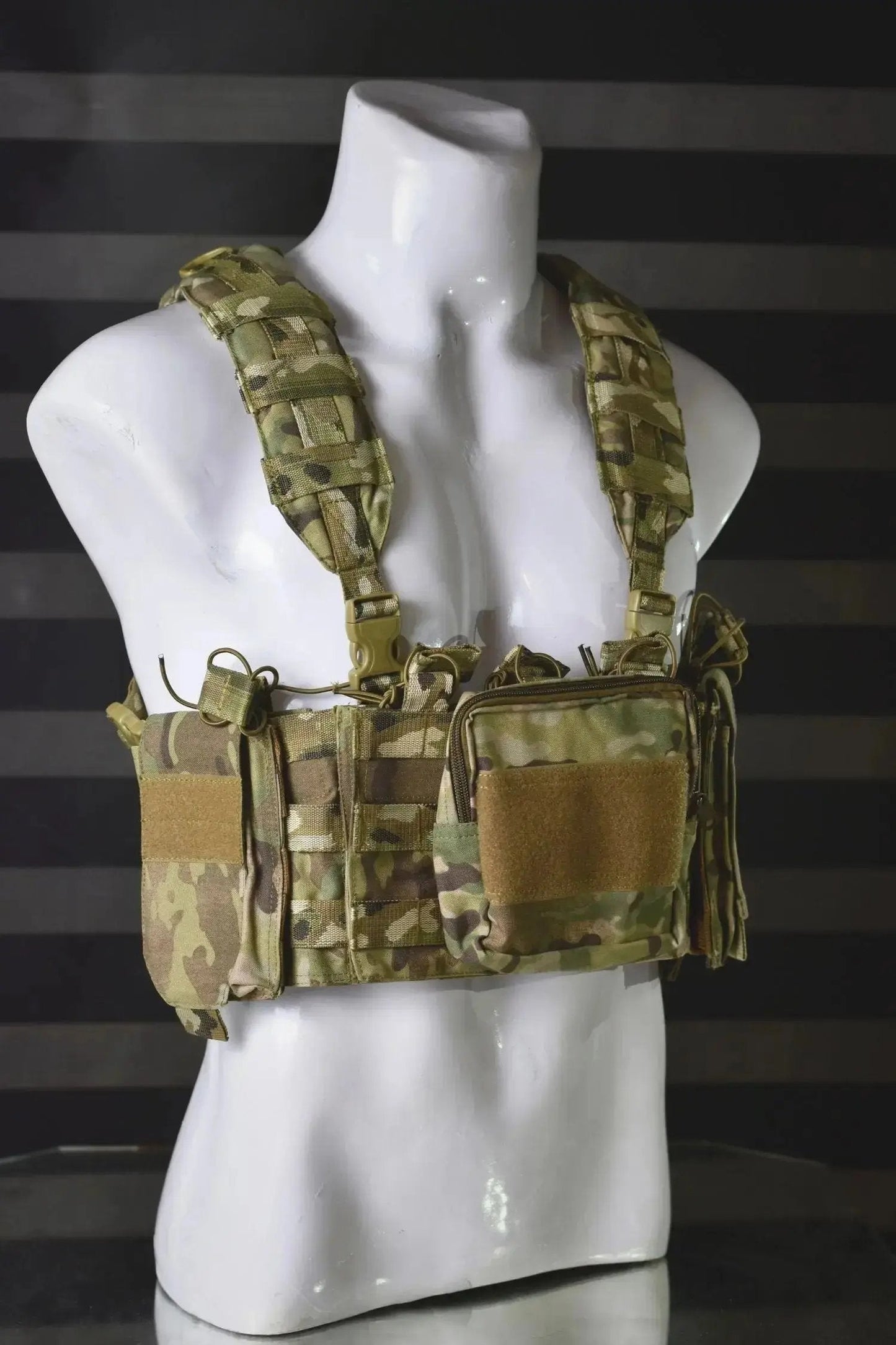 15x Raider Chest Rig - Tactical Load Bearing Platform | Specter Defense EU | Free Shipping - specter defense